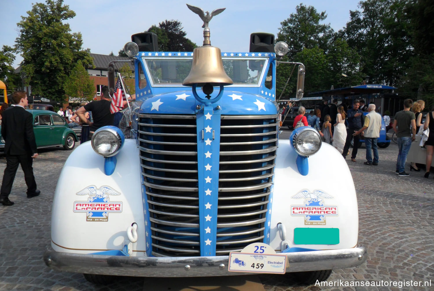 Vrachtwagens American LaFrance uit 1938